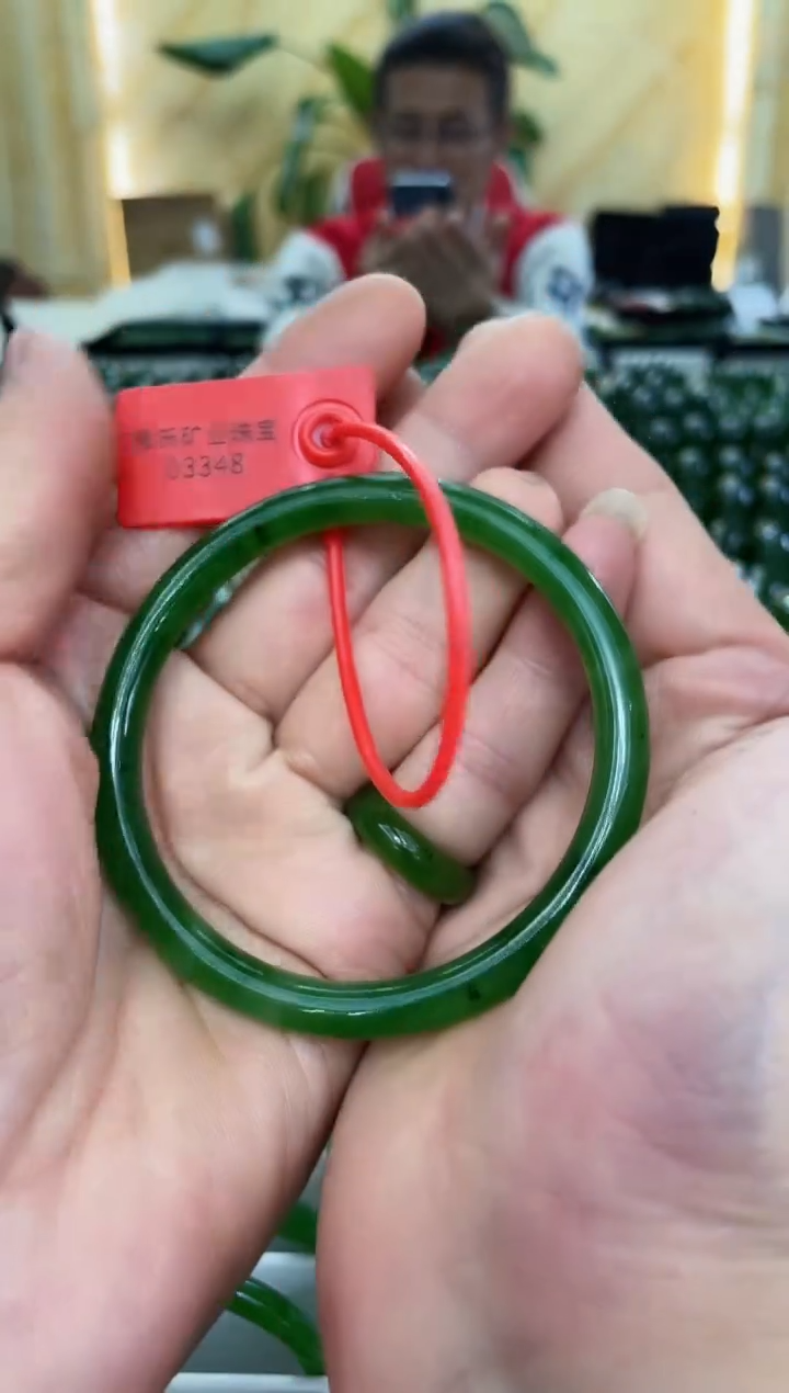 【闪购商品】和田玉（碧玉）手镯未镶嵌348