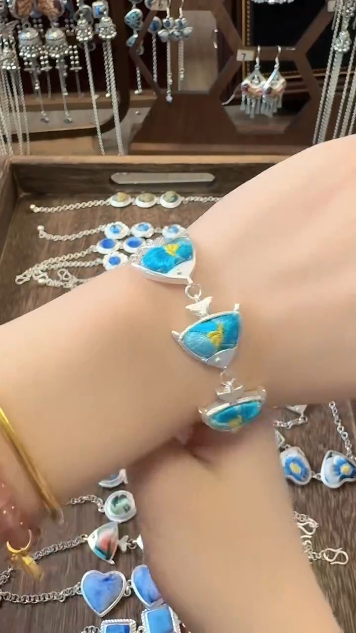 织绣高**? 云织谣民族风精美饰品  107