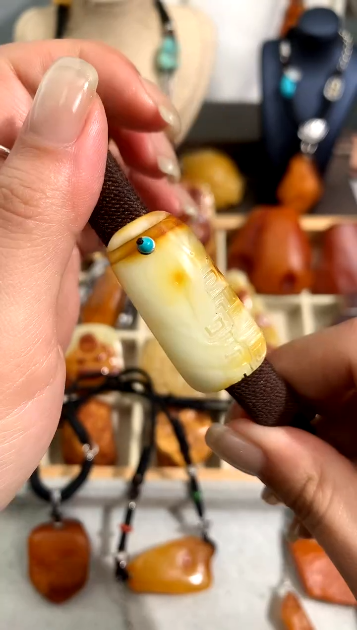 【闪购商品】蜜蜡裸石未镶嵌似玉