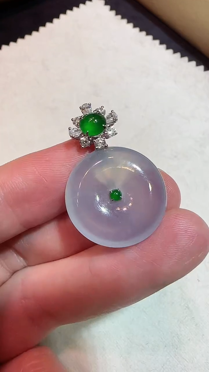 【闪购商品】翡翠颈饰18K金镶嵌平安扣