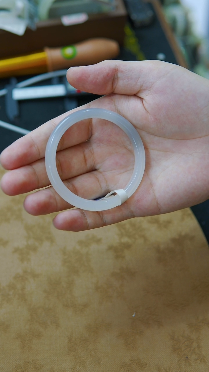 和田玉手镯未镶嵌56-57圈口特色半山水冰烟紫