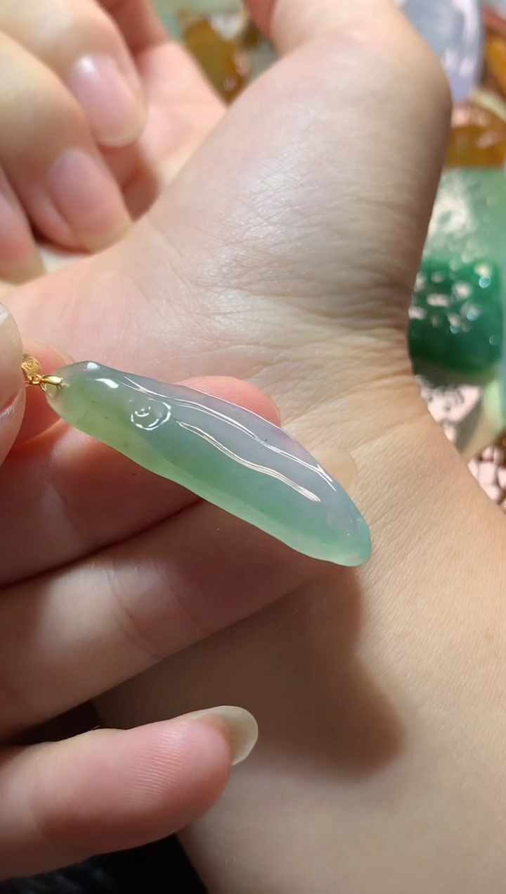 翡翠18K金镶嵌吊坠(不含链)吊坠