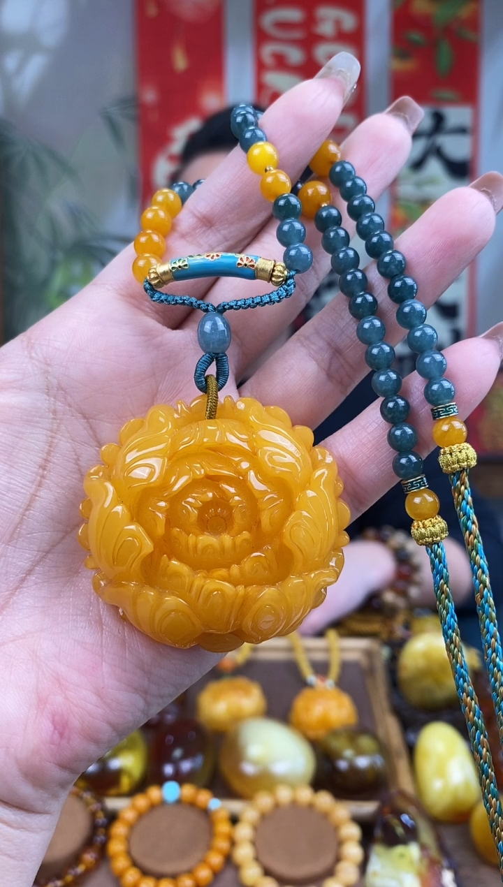 【闪购商品】琥珀裸石未镶嵌基地发货 一物一证 顺丰包邮