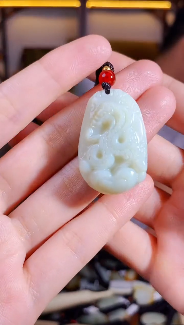 和田玉未镶嵌颈饰1