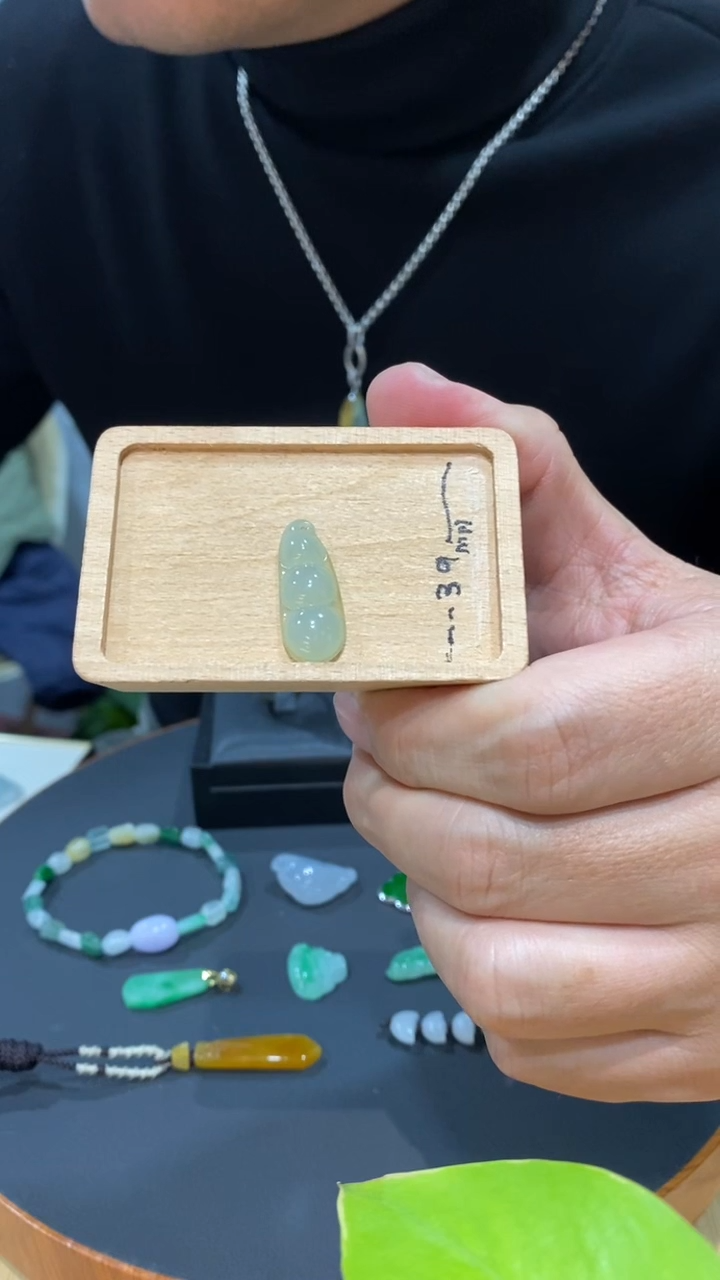 吊坠(不含链)未镶嵌翡翠福豆