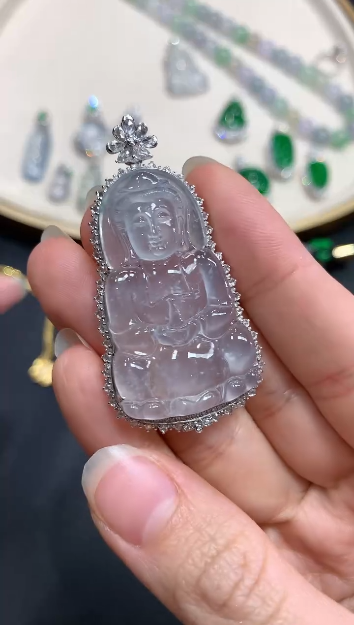 【闪购商品】翡翠吊坠(不含链)18K金镶嵌Q91|39800