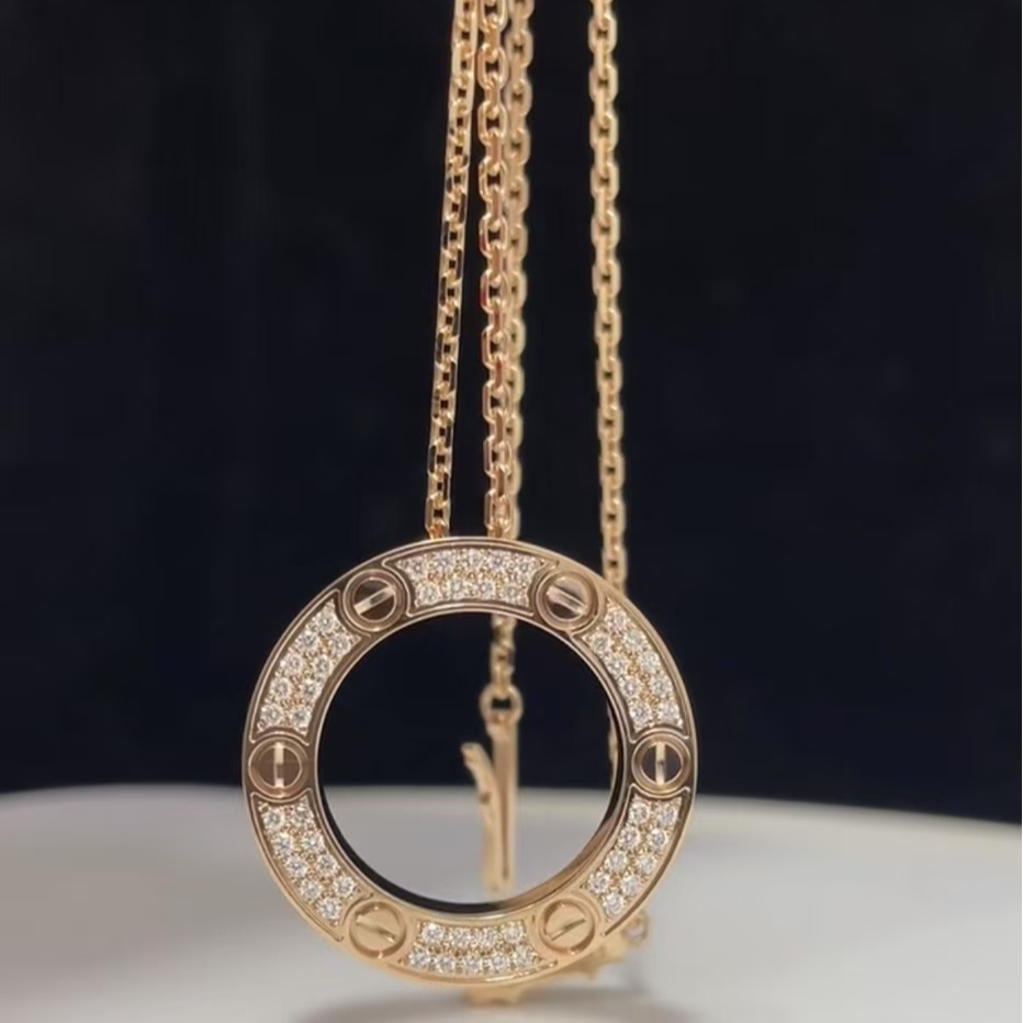 18K金满钻饼套链镶嵌带钻经典