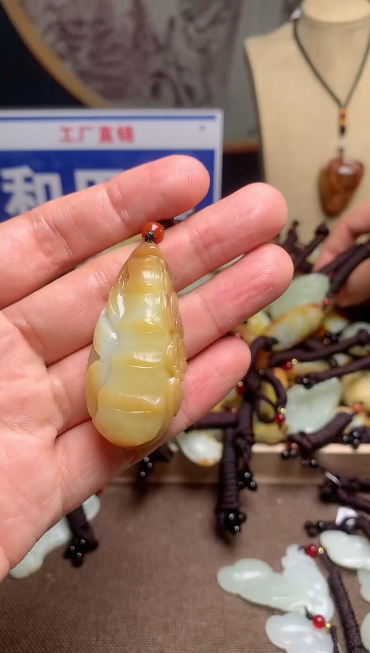 【闪购商品】和田玉颈饰未镶嵌1