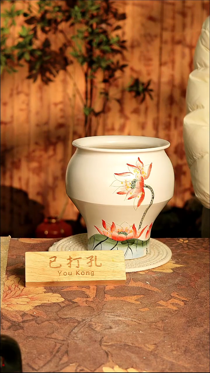 陶瓷3-200高23口16误差2已打孔