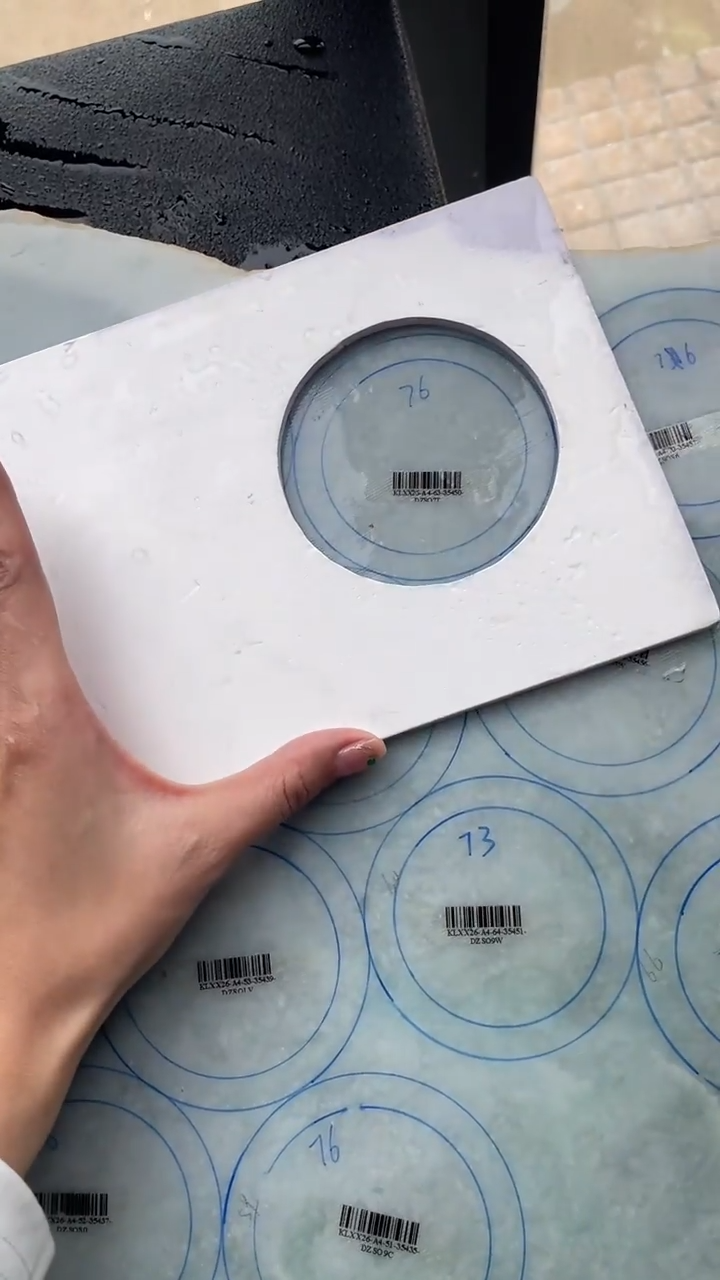 【闪购商品】定制翡翠手镯未镶嵌定制手镯LCG1/DZS