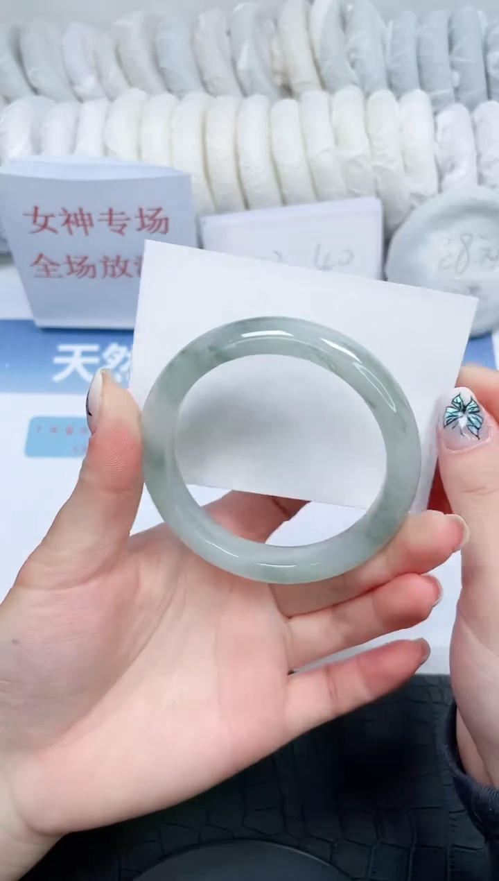 【闪购商品】石英质玉手镯未镶嵌306-56