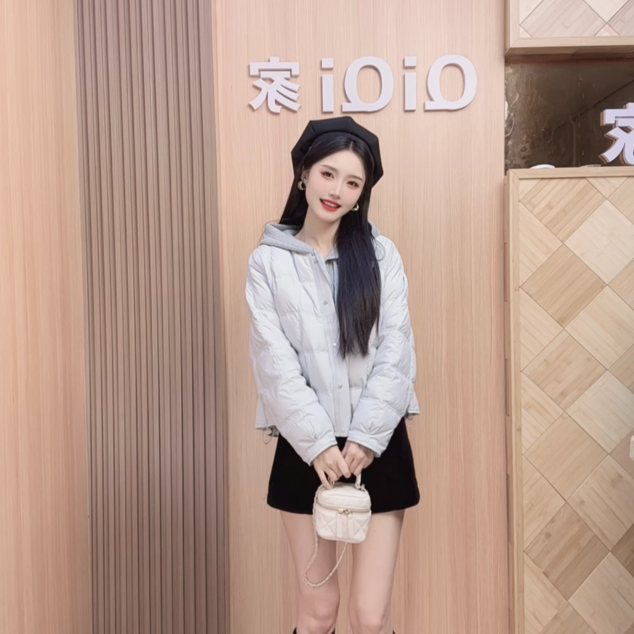 QiQi家 冬季新款法式甜美气质洋气高级感轻薄短款羽绒服