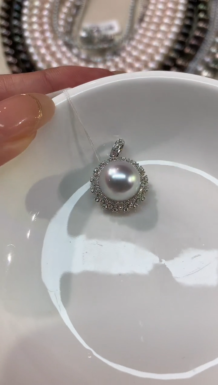 【闪购商品】海水珍珠吊坠18K金镶嵌吊坠A136|8800