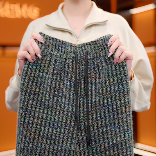 2026新款羽扇纶巾气质保暖长裤松紧中高腰休闲裤显瘦加厚裤子女