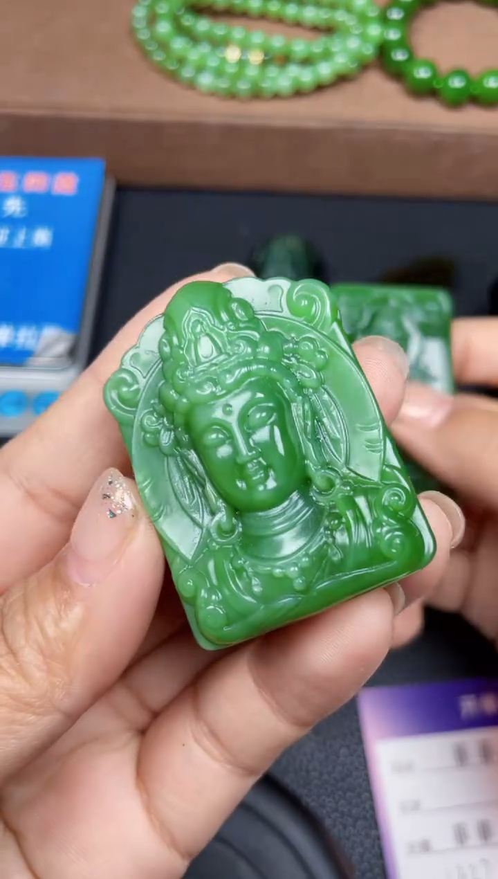 颈饰未镶嵌和田玉F262