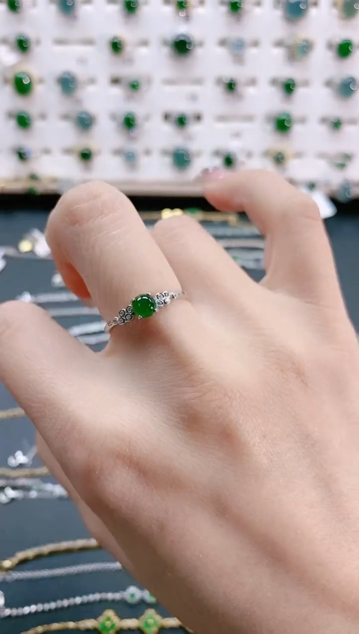 【闪购商品】翡翠戒指银S925镶嵌天然翡翠