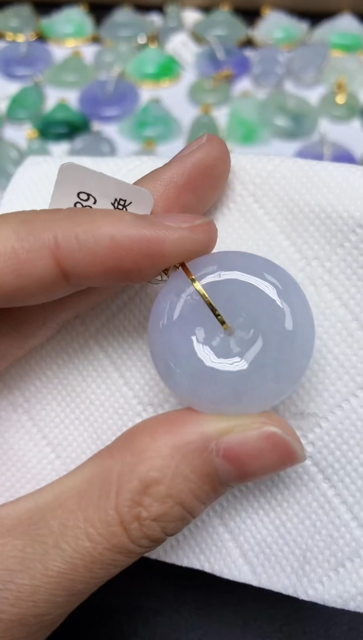 翡翠18K金镶嵌颈饰 天然翡翠A货