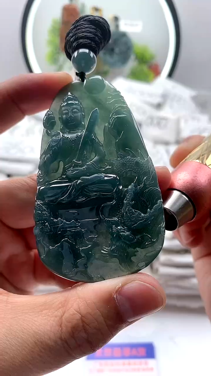 【闪购商品】翡翠颈饰未镶嵌虚空藏