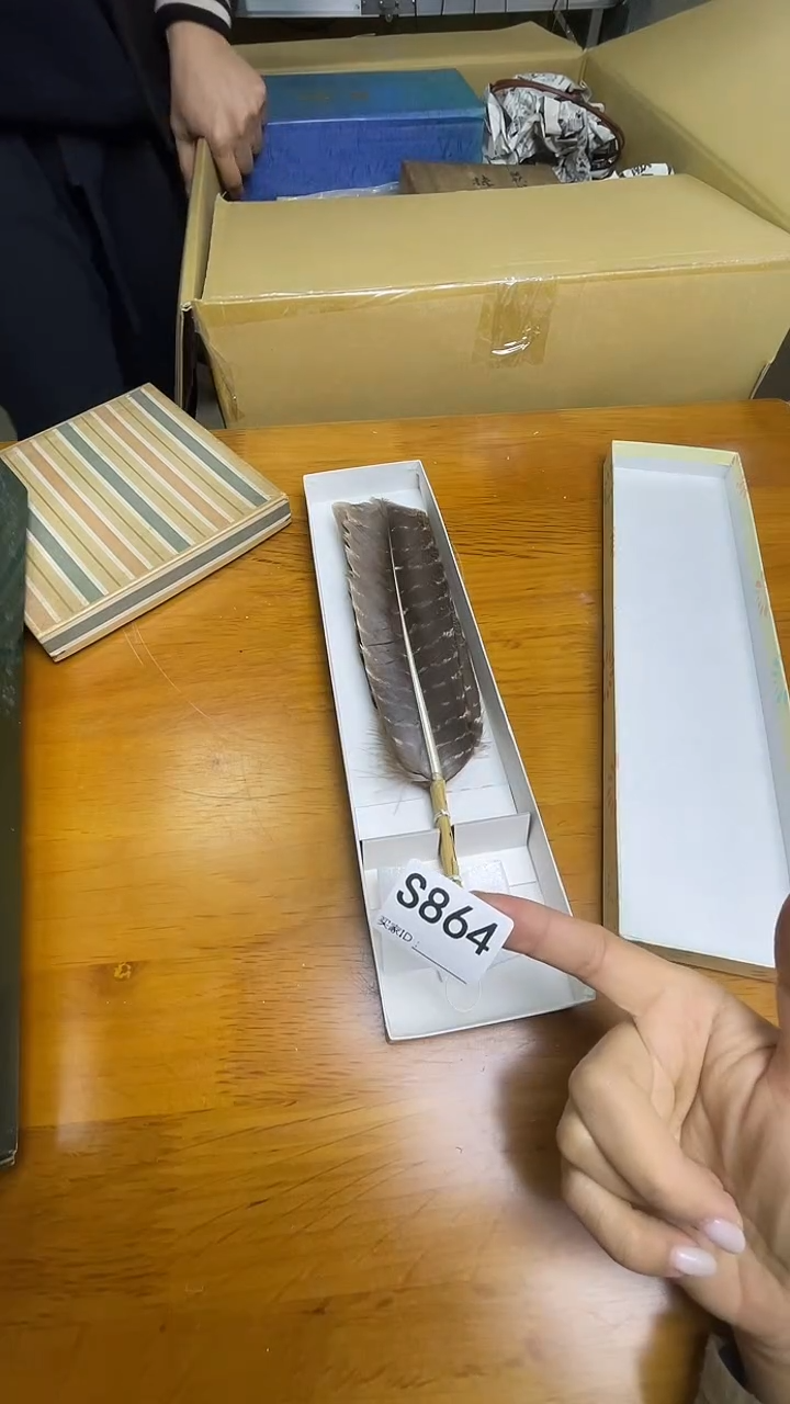 瓷片石**人 S864默认微瑕，谨慎参拍