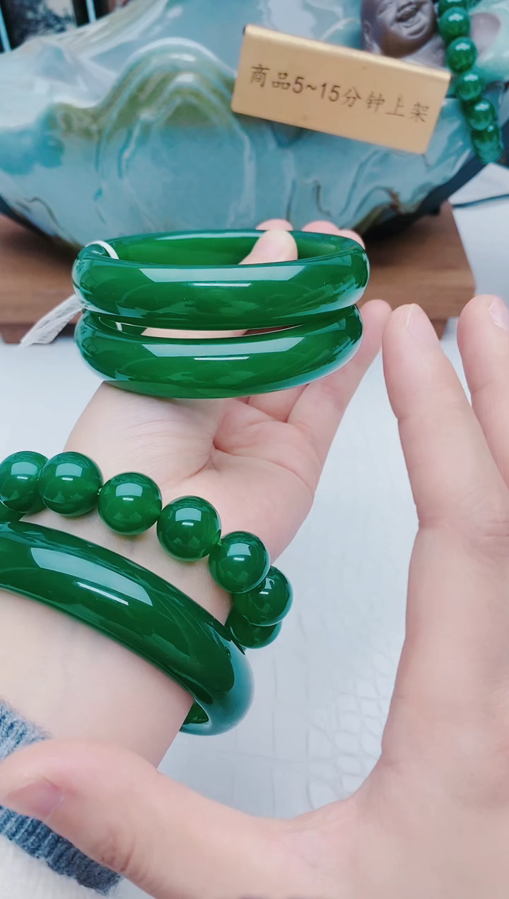 【闪购商品】玛瑙/玉髓手镯未镶嵌玛瑙手镯