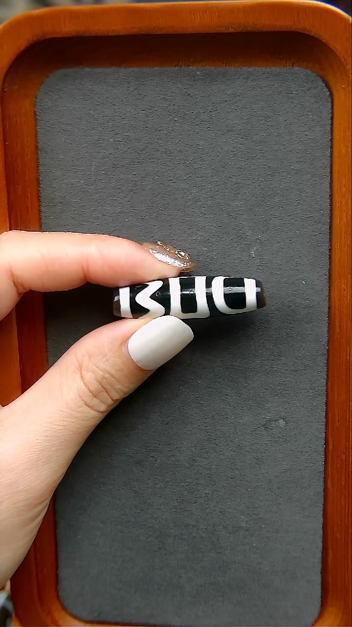 【闪购商品】玛瑙/玉髓珠宝半成品未镶嵌极黑白息增怀诛10*38