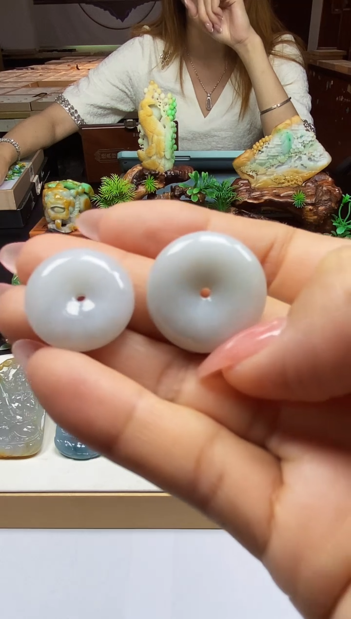 翡翠未镶嵌颈饰翡翠A货