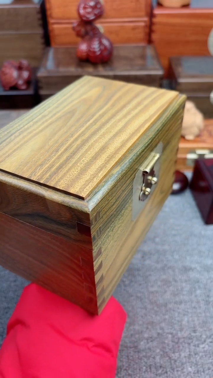 【闪购商品】老板娘推荐绿檀钱匣