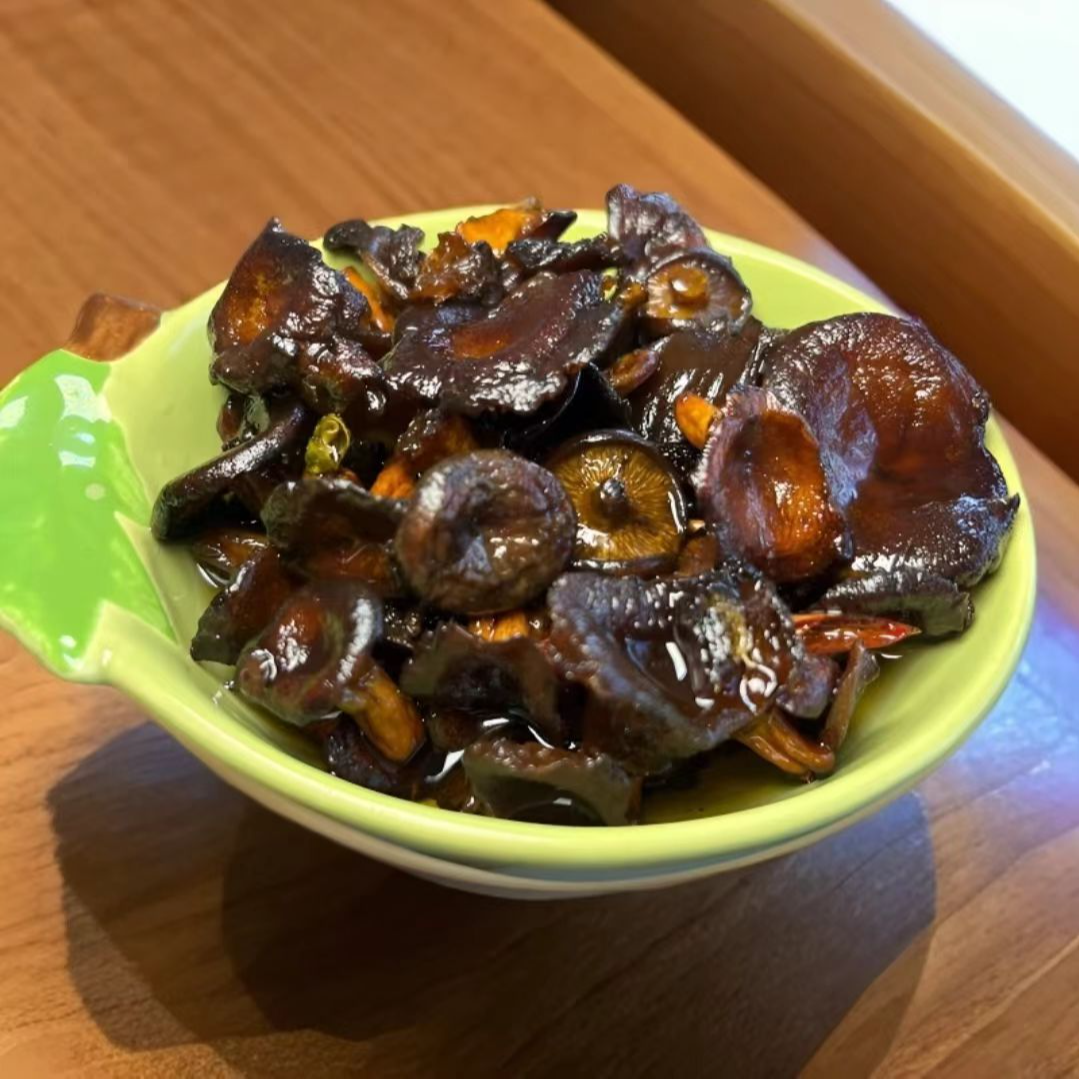 云南特产油炸奶浆菌到手2瓶共500g