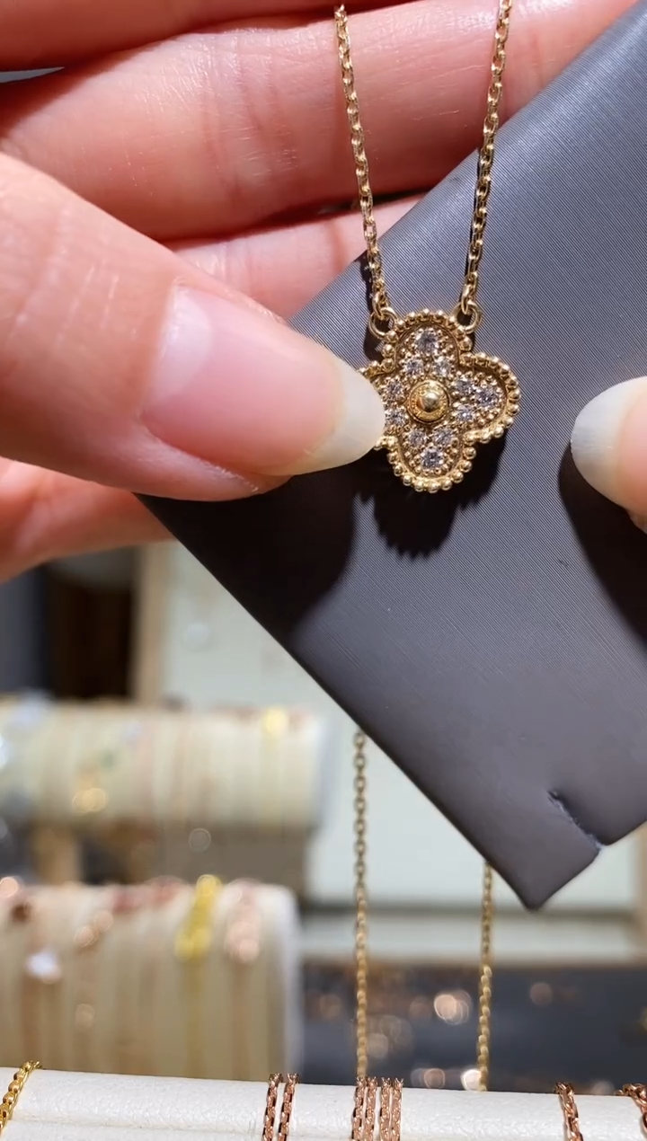 【闪购商品】钻石项链18K金镶嵌项链