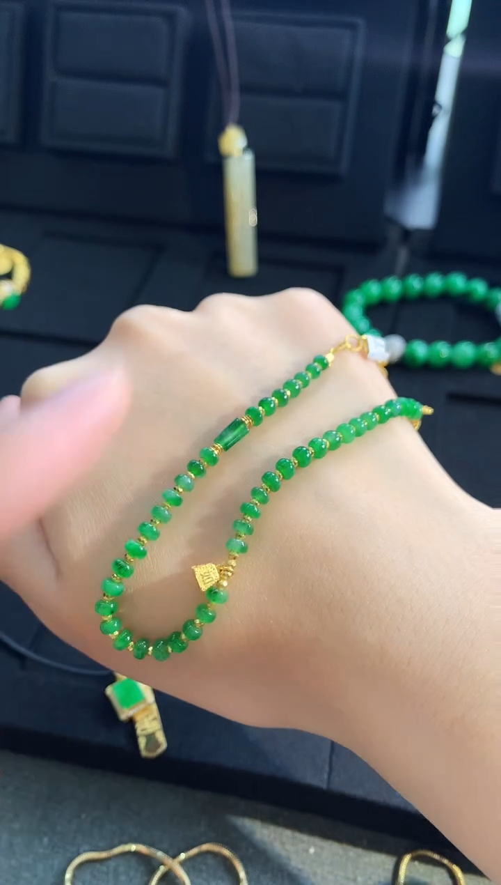 【闪购商品】翡翠手链18K金镶嵌手饰