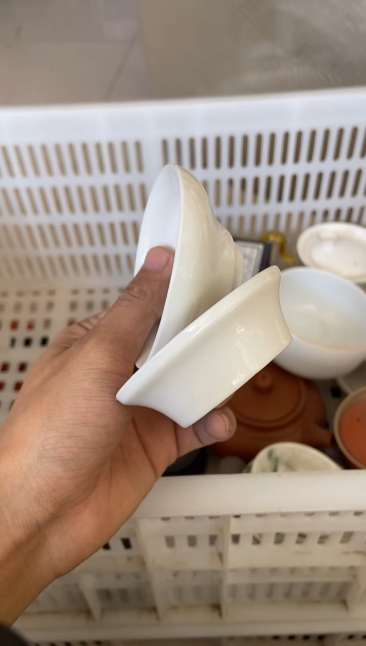 杯无运费险有瑕疵的摄影的产品有使用过的痕迹有点脏介意勿拍
