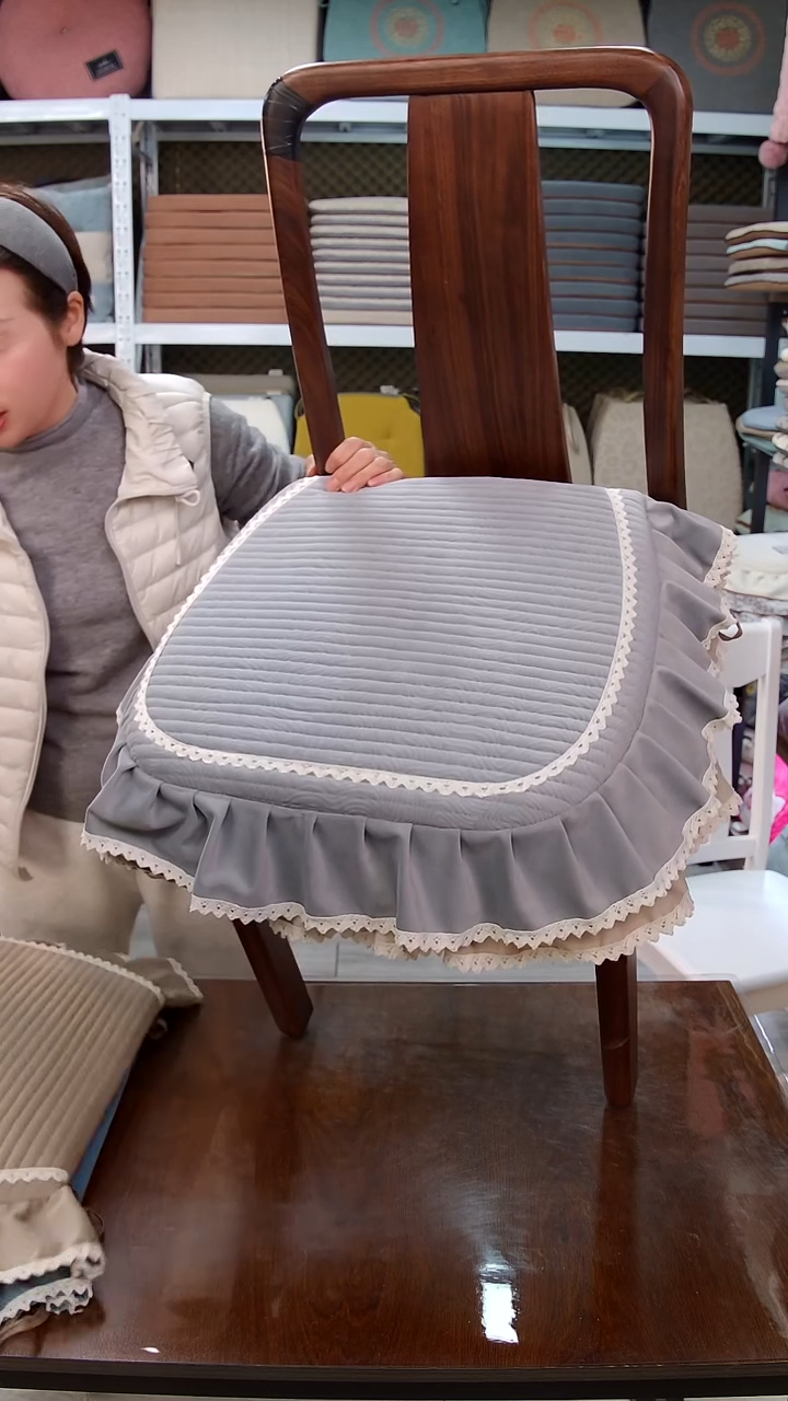 布细绒—横条：灰色6个