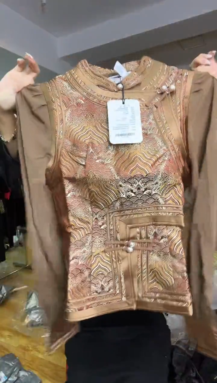 L码        105-115斤  纱袖  福利