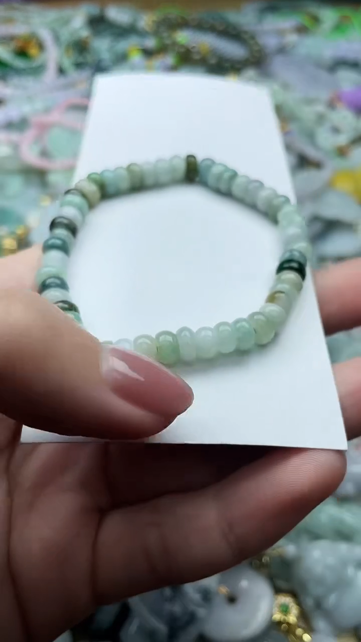 颈饰未镶嵌翡翠1