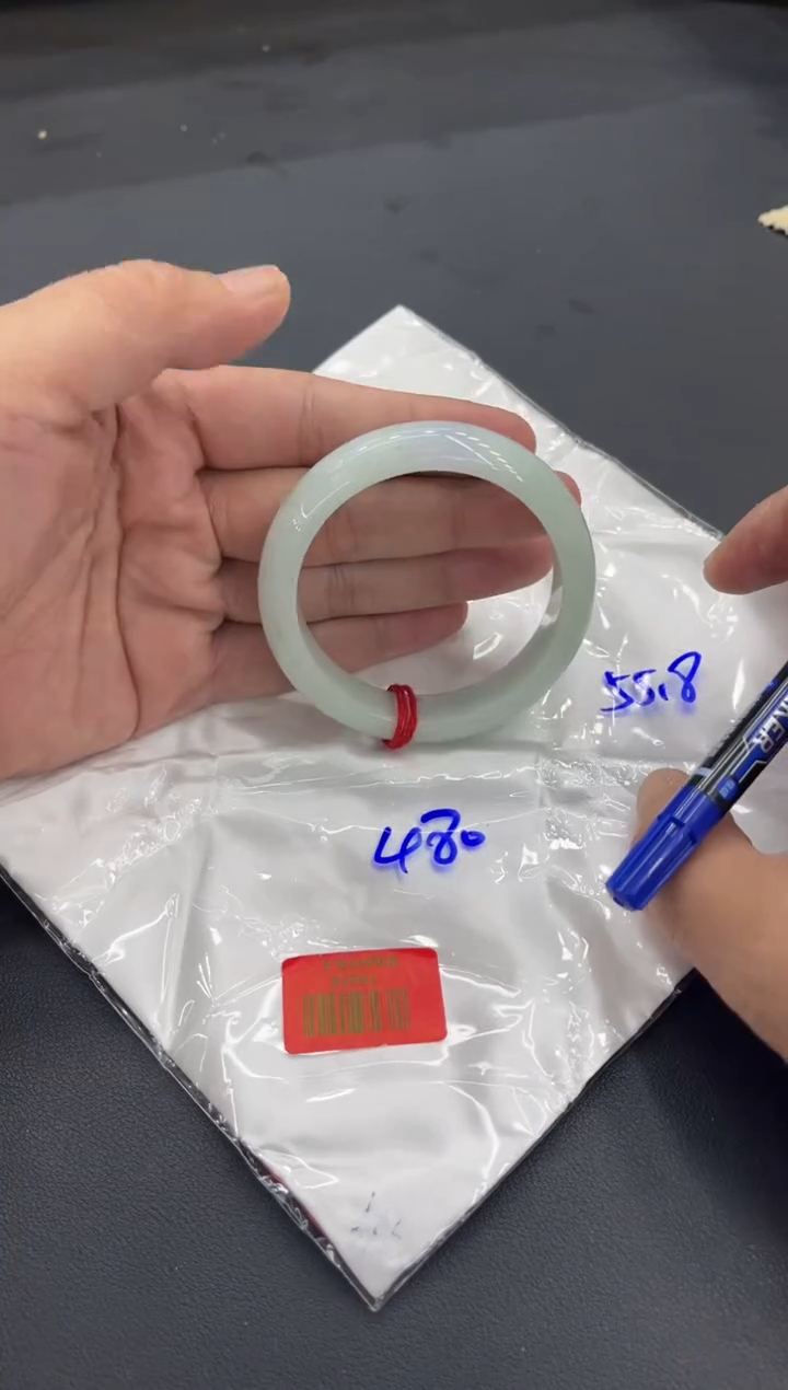 未镶嵌手镯翡翠翡翠手镯