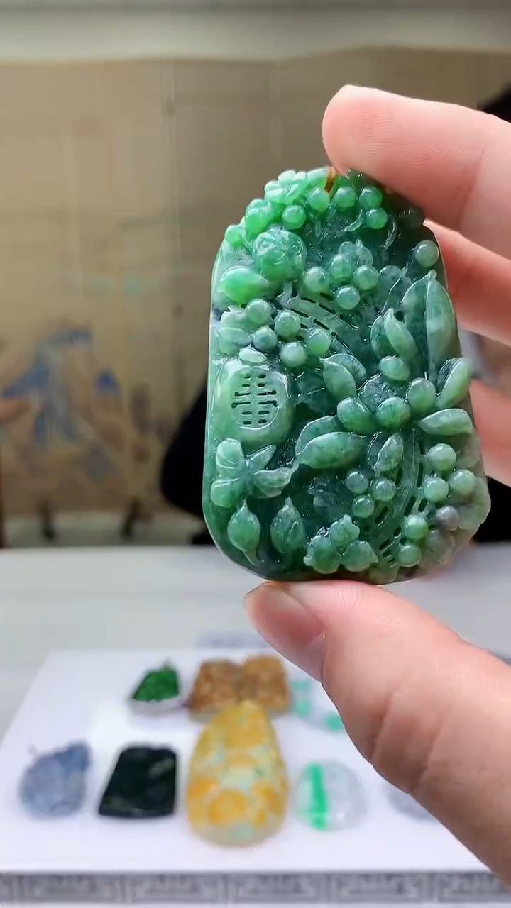 【闪购商品】定制翡翠未镶嵌5145bb-毛货挂件赠珠链51