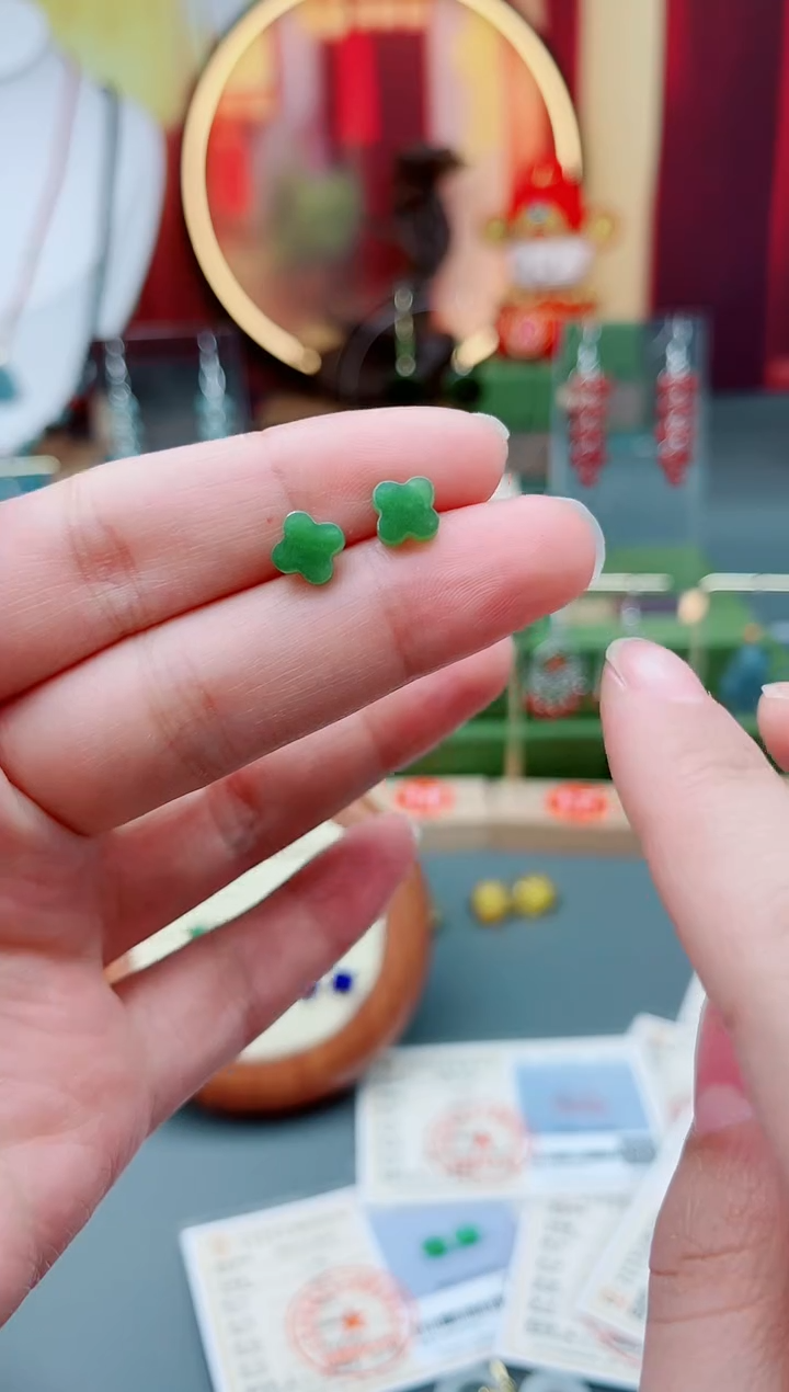 未镶嵌和田玉耳饰碧玉四叶草耳钉