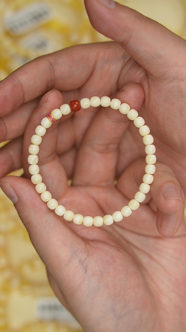 【闪购商品】蜜蜡珠宝奇石未镶嵌约5.5mm+（单件）