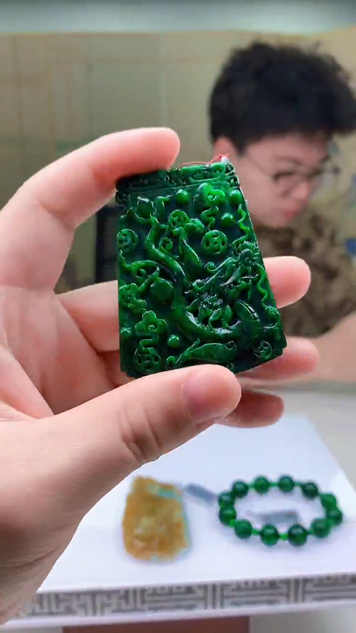 【闪购商品】定制翡翠未镶嵌4688ty-毛货挂件68