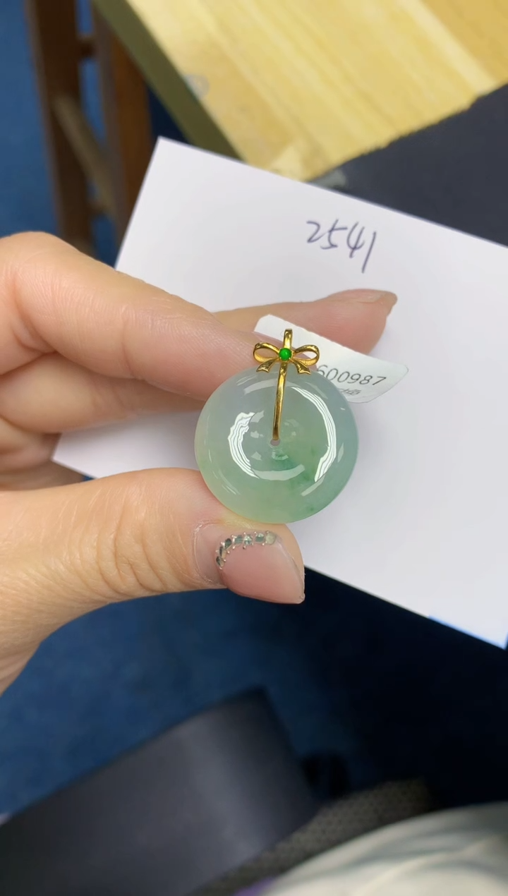 【闪购商品】翡翠挂件18K金镶嵌 天然翡翠A货