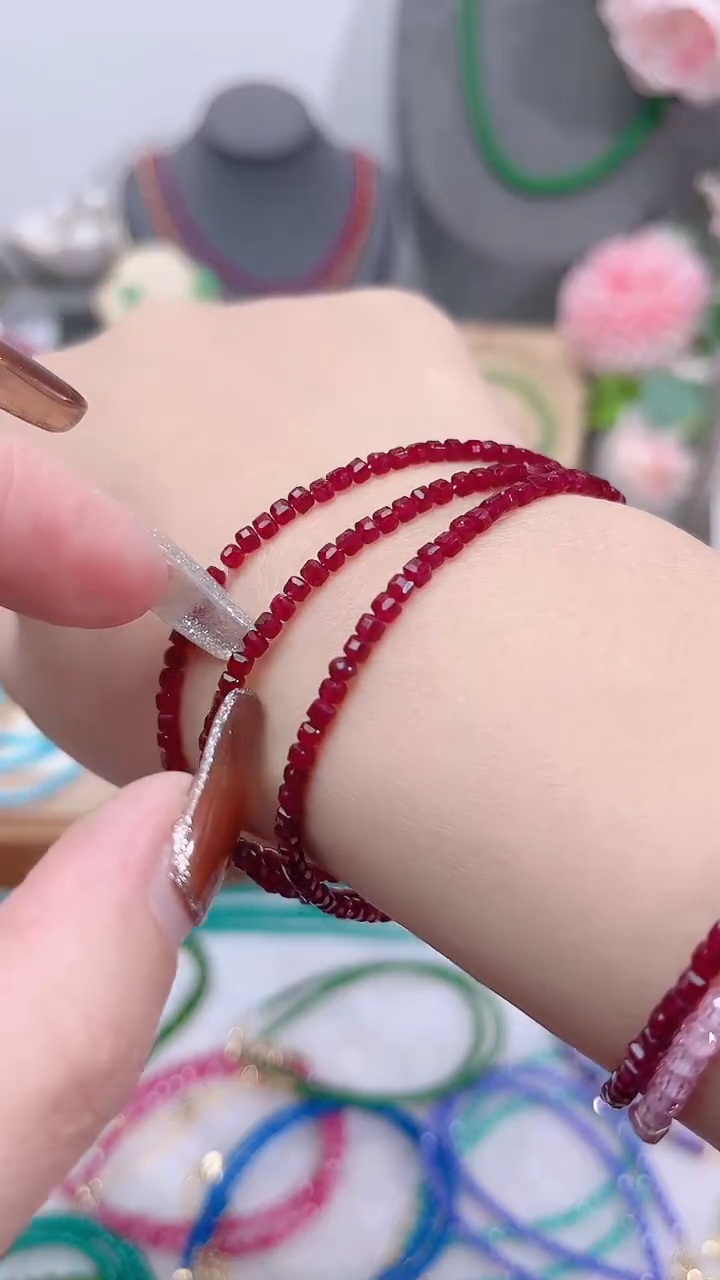 银S925镶嵌手链红宝石三圈姨妈99