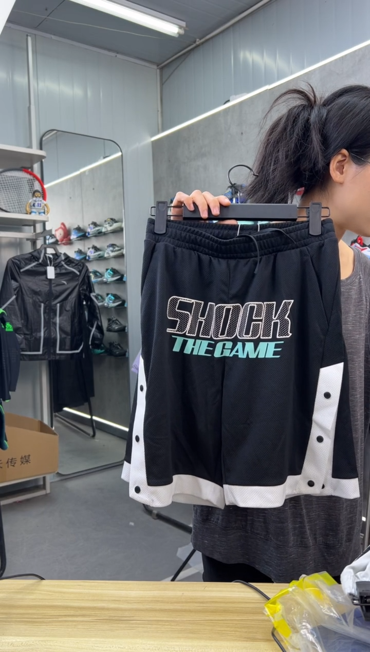 安踏儿童衣服尺码 ：150