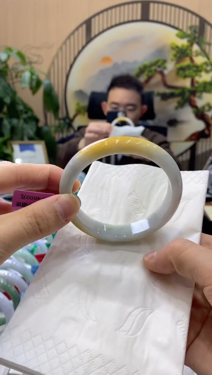 【闪购商品】翡翠手镯未镶嵌000010359