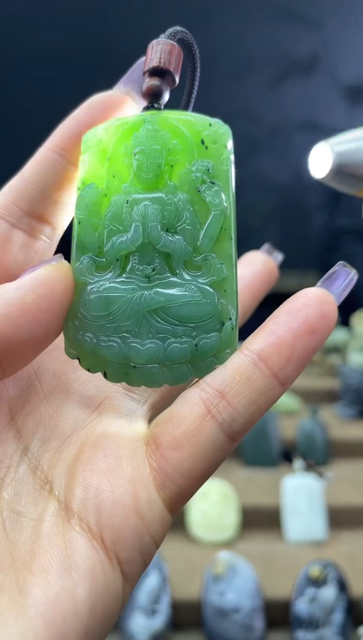 颈饰未镶嵌和田玉1