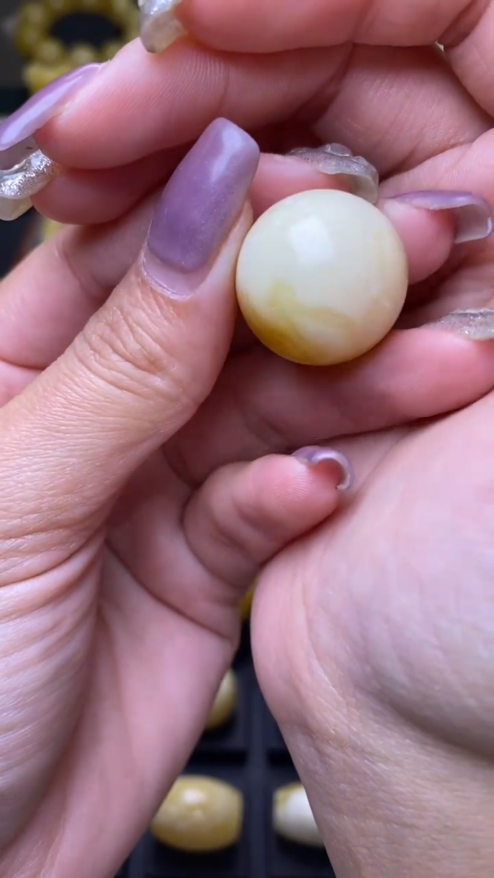 【闪购商品】琥珀裸石未镶嵌葵. 47