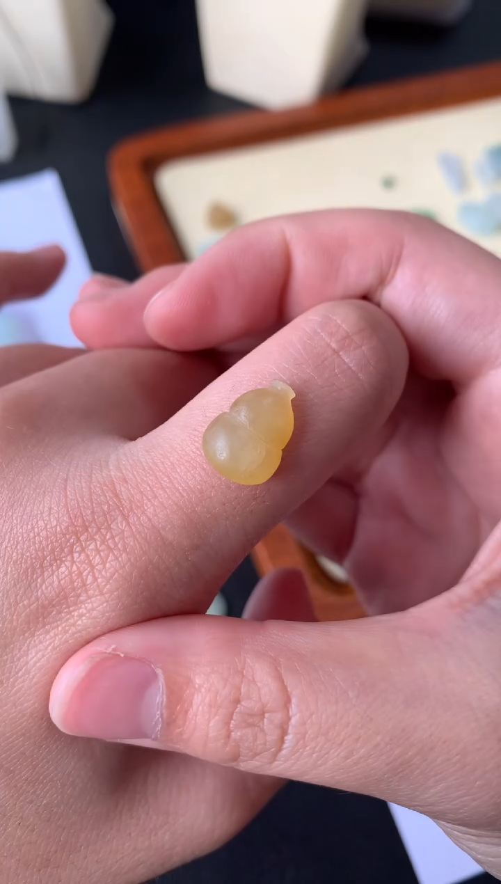 【闪购商品】定制翡翠未镶嵌翡翠