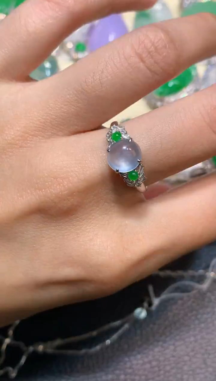 18K金镶嵌戒指翡翠1