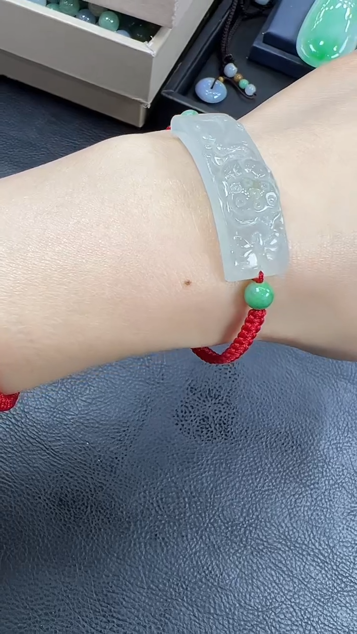 翡翠未镶嵌挂件手牌