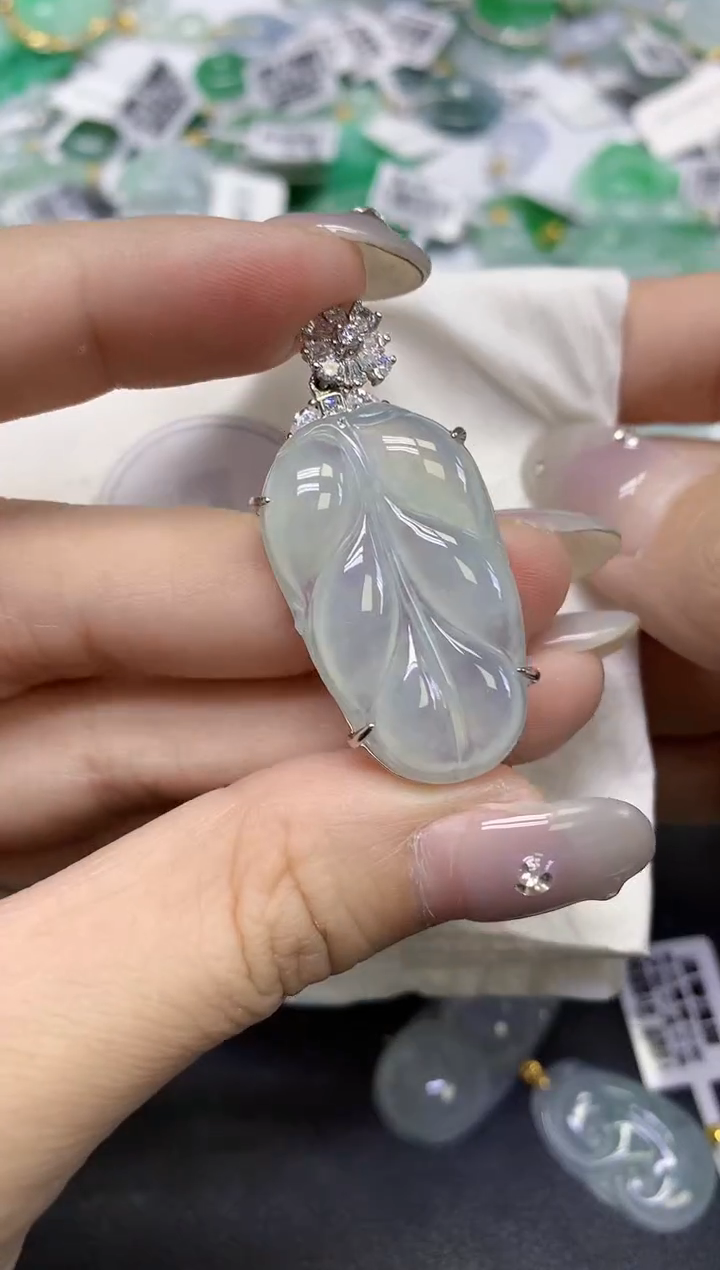 颈饰未镶嵌翡翠天然缅甸翡翠A货百元以上9元证书费自理