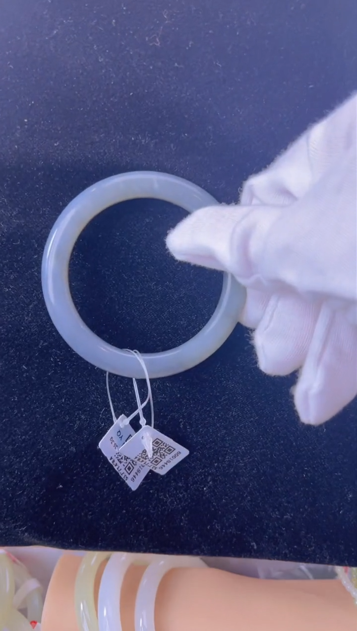 【闪购商品】和田玉（糖玉）手镯未镶嵌【大足石刻】天然和田玉玉镯 